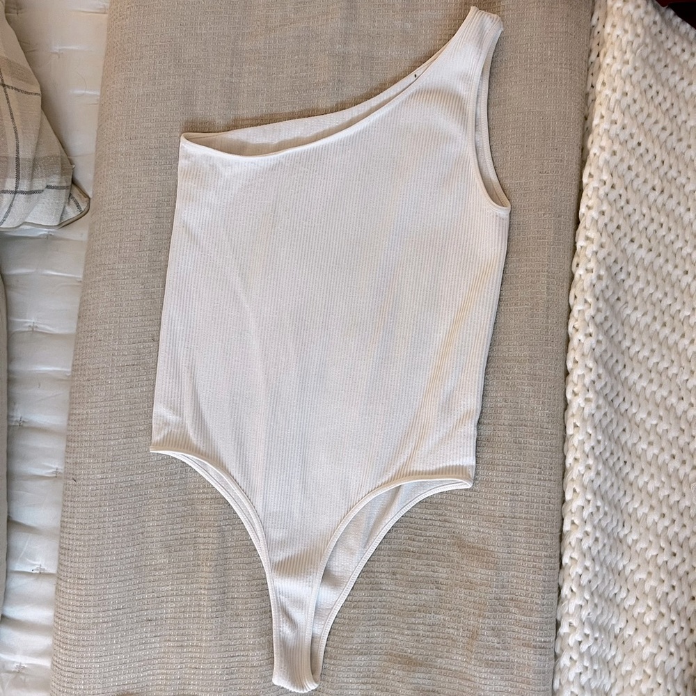 White ribbed one shoulder bodysuit